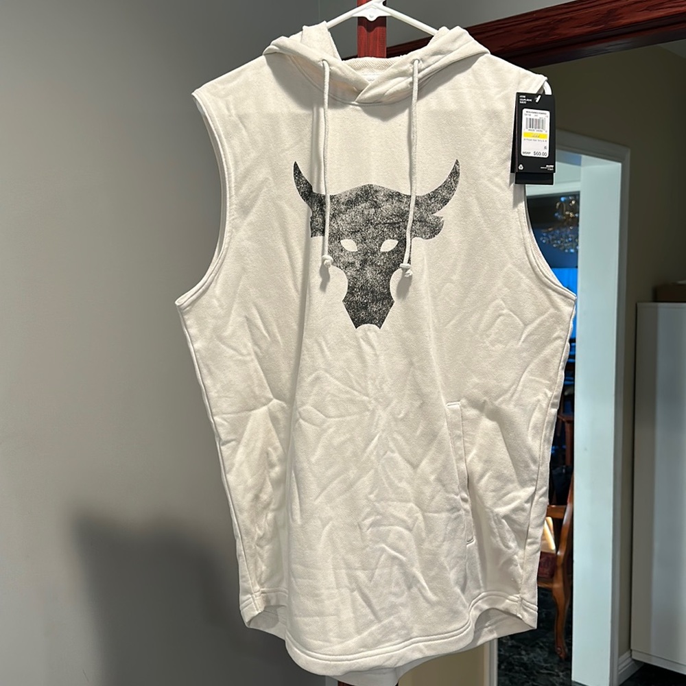 Mens Under Armour shirt